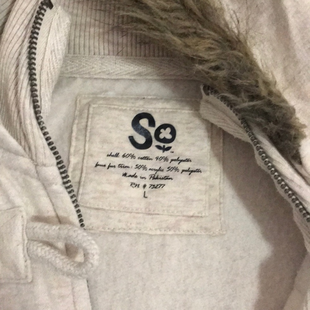 Vest - Picture 2 of 2